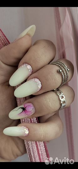 Наращивание ногтей