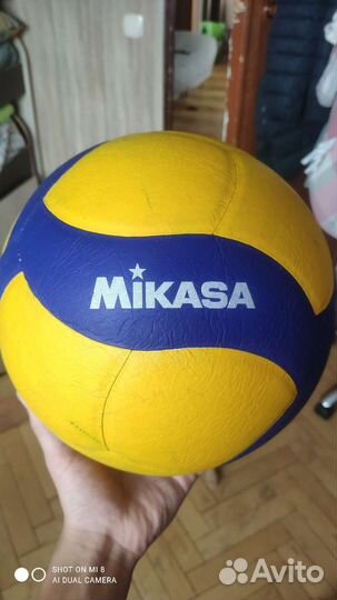 Волейбольный мяч mikasa