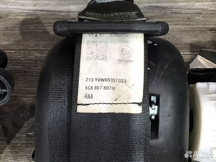 Ремни безопасности задние Volkswagen Jetta 6