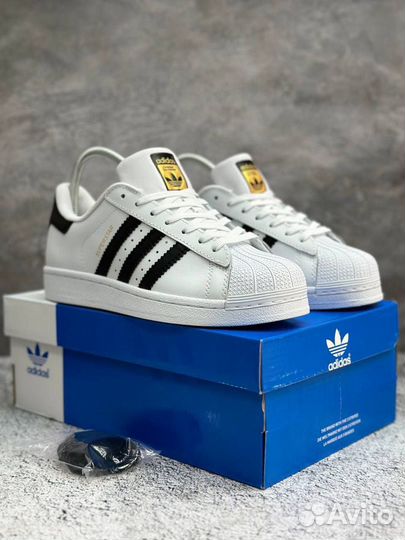 Кроссовки Adidas Superstar