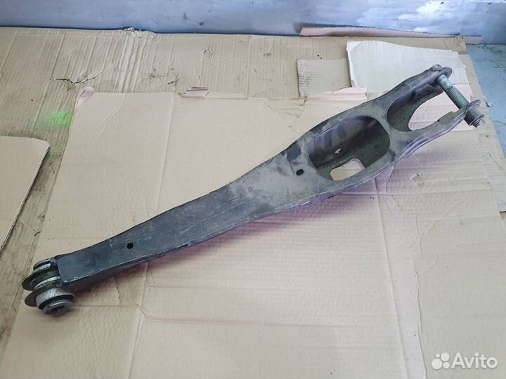 Рычаг нижний задний левый Cadillac Escalade 5 L87