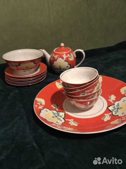 Сервиз чайный красная пахта 1972г