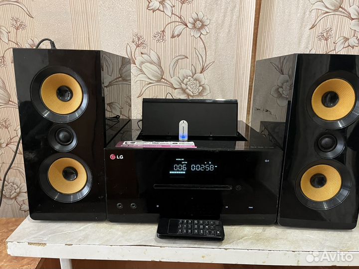 Музыкальный центр sony