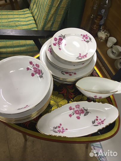 Сервиз столовый Розовая ветка Дулево