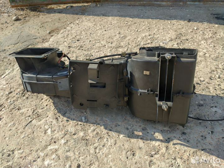 Корпус отопителя audi 80 B3/B4