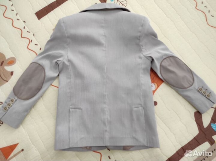 Пиджак на мальчика 104