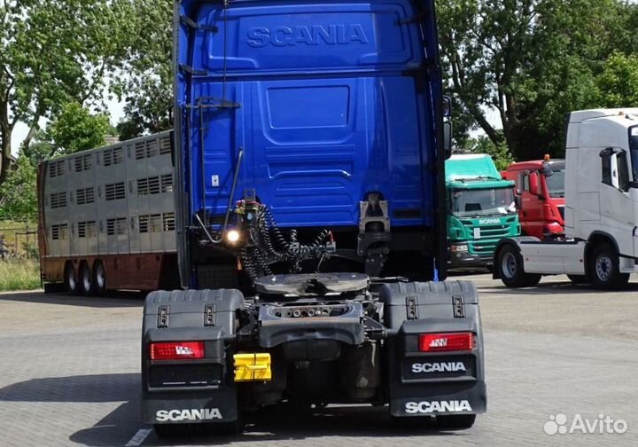 Разбираем грузовик Scania,6 series с 2016