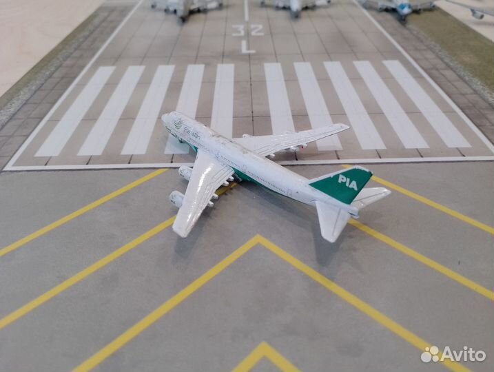 Самолёт Boeing 747 