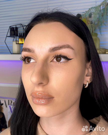 Долговременная укладка бровей