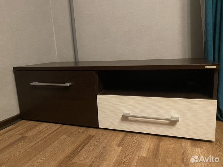 Полки в гостиную