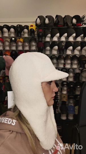 Балаклава женская с козырьком из эко меха