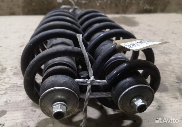 Стойка амортизатора honda stepwgn rk1