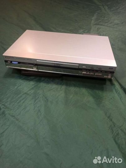 Panasonic DMR-E100H DVD/HDD Рекордер