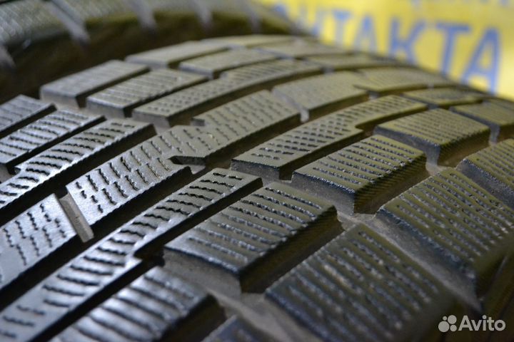 Yokohama Ice Guard IG30 215/65 R16