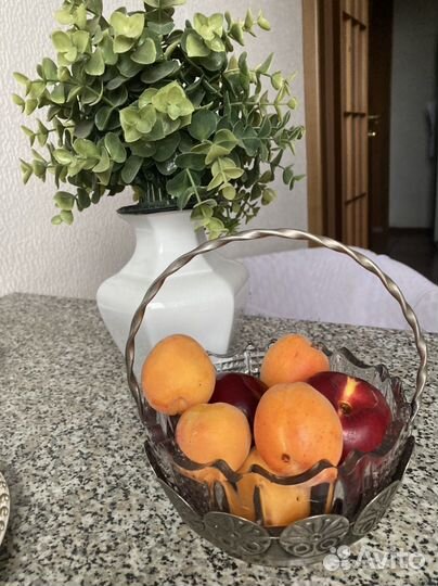 Хрустальная винтажная конфетница