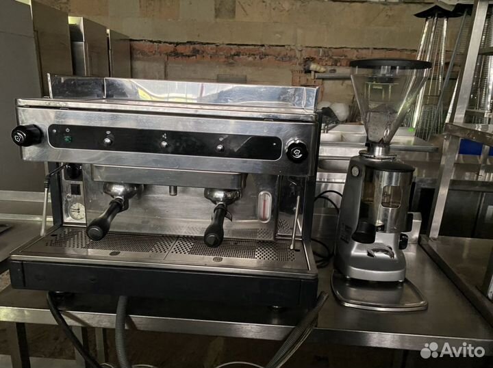 Кофе машина с кофемолкой