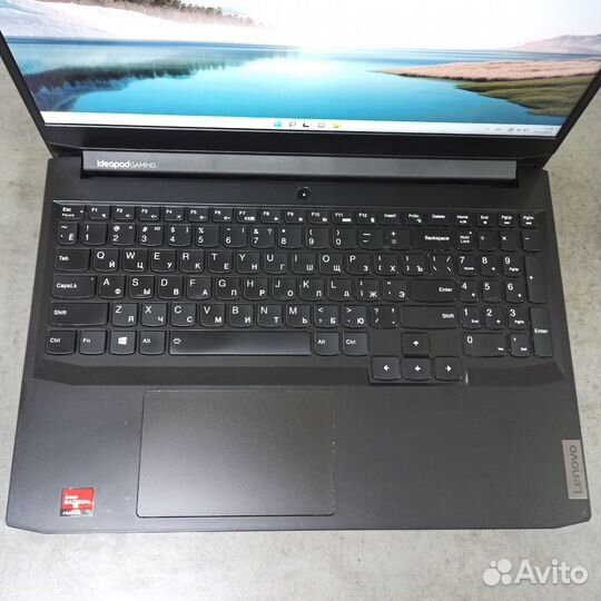 Lenovo R5 5600 16 GB RTX 3050 Ti 512 GB SSD