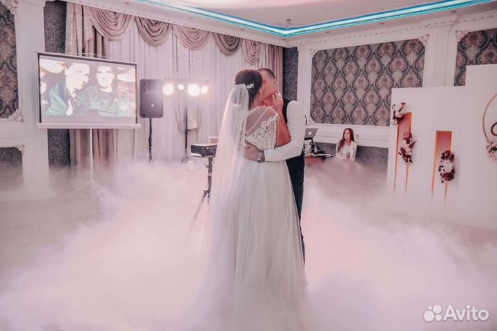 Тяжелый дым, холодные фонтаны,конфити