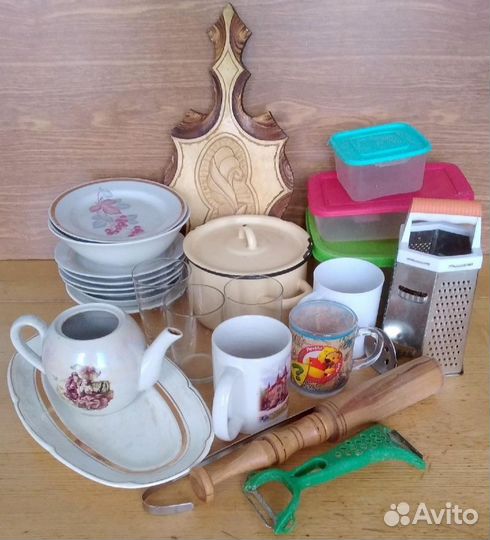 Набор посуды для дома-дачи-строителям