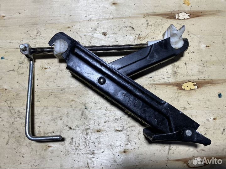 Домкрат штатный Opel Corsa C Арт. 77446