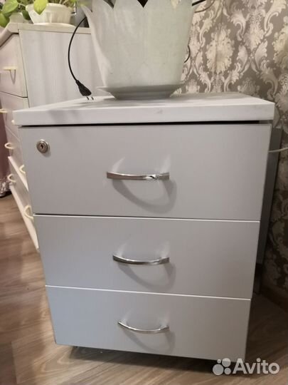 Тумба выкатная бу