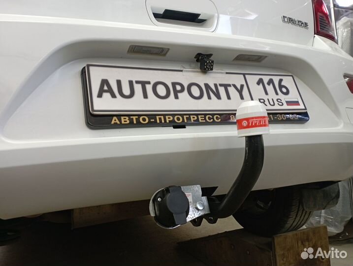 Фаркоп Шевроле Круз хэтчбек