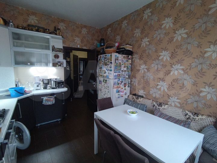 3-к. квартира, 72,9 м², 1/2 эт.