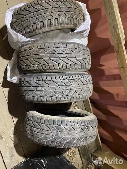Tigar Ice 215/55 R17 98T