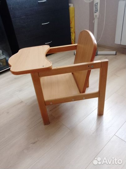 Детский стульчик для кормления деревянный