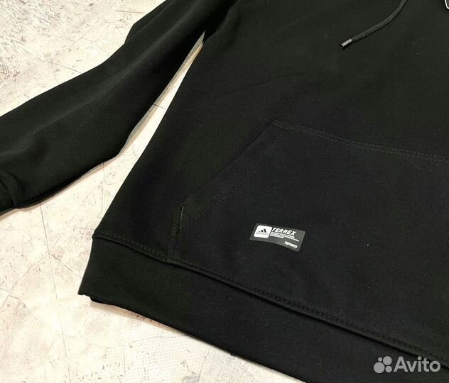 Спортивные костюмы Adidas