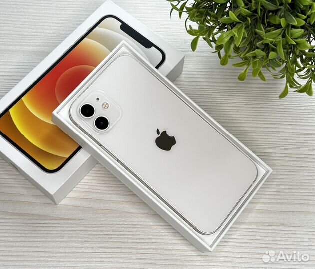 iPhone 12, 64 ГБ