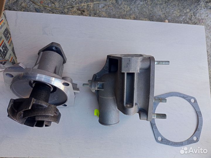 Водяная помпа и термостат ваз