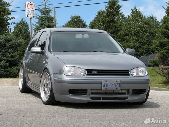 Накладка на передний бампер GTI Volkswagen Golf 4