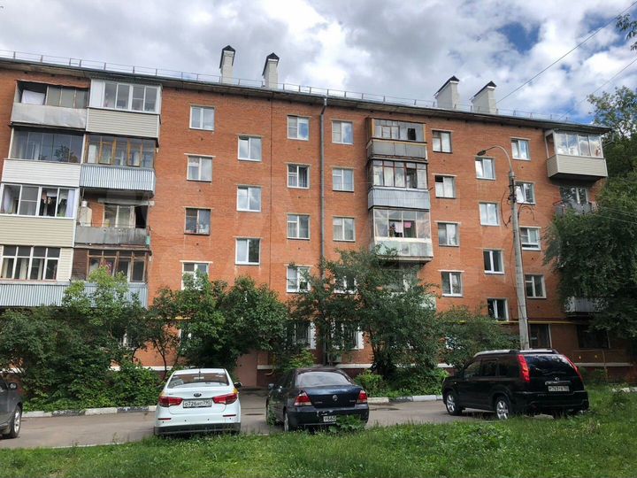 Комната 14 м² в 2-к., 4/5 эт.