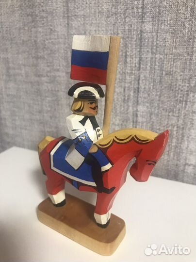 Деревянная фигурка Петр Первый