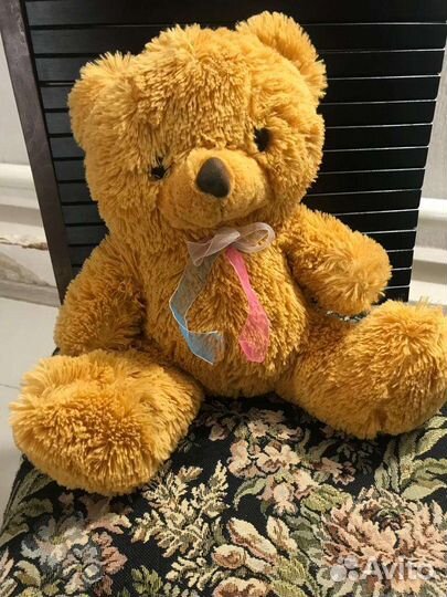 Плюшевый медведь