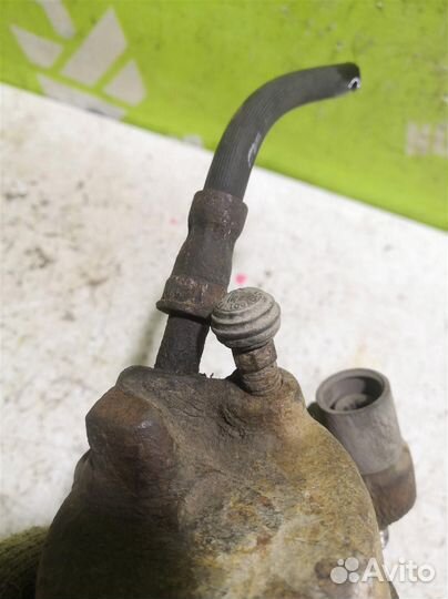 Суппорт передний правый Форд Фокус 2