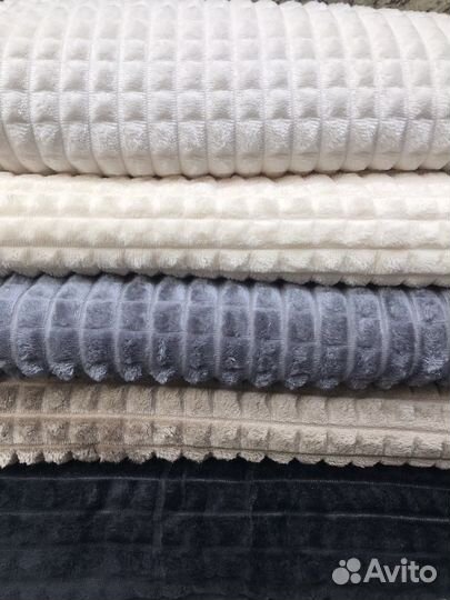 Покрывала и пледы новые