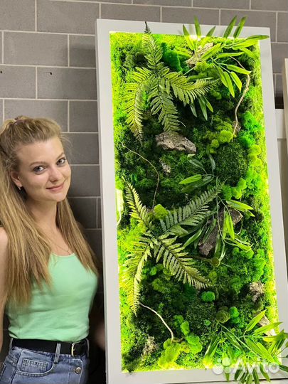 Панно из мха, искусственные растения