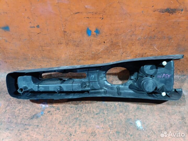 Бардачок Toyota Succeed NCP55V