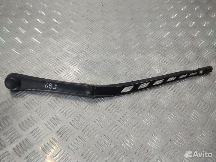 Поводок стеклоочистителя левый bmw 5 e60 e61