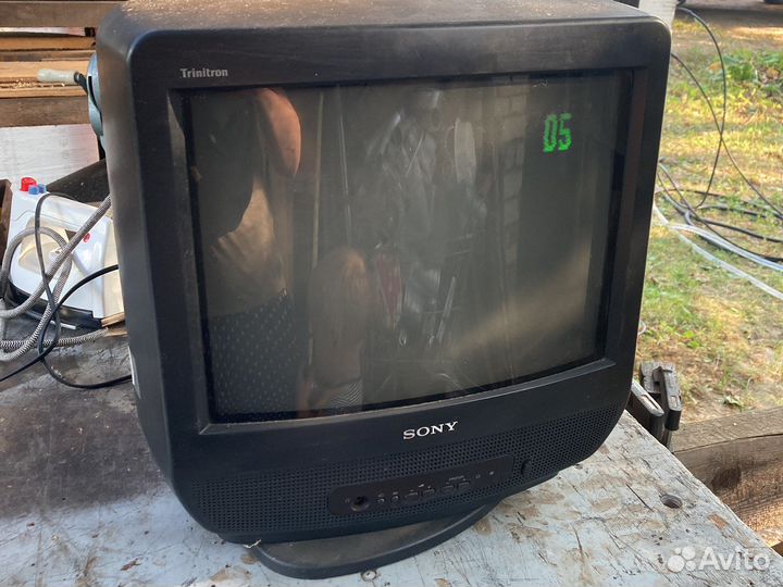 Телевизор sony и утюг