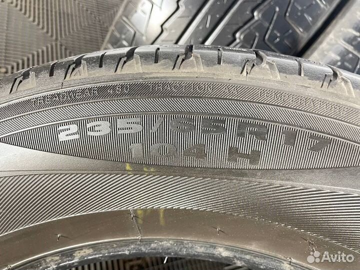 Kumho Road Venture ST KL11 235/65 R17