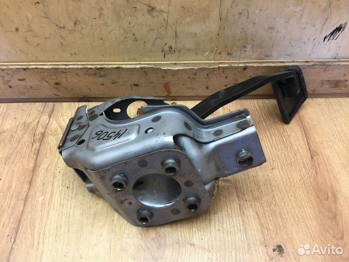 Педаль тормоза Nissan Murano (Z51) 2008-2015