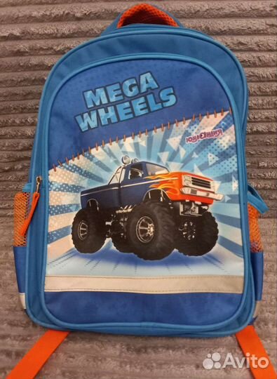 Рюкзак школьный