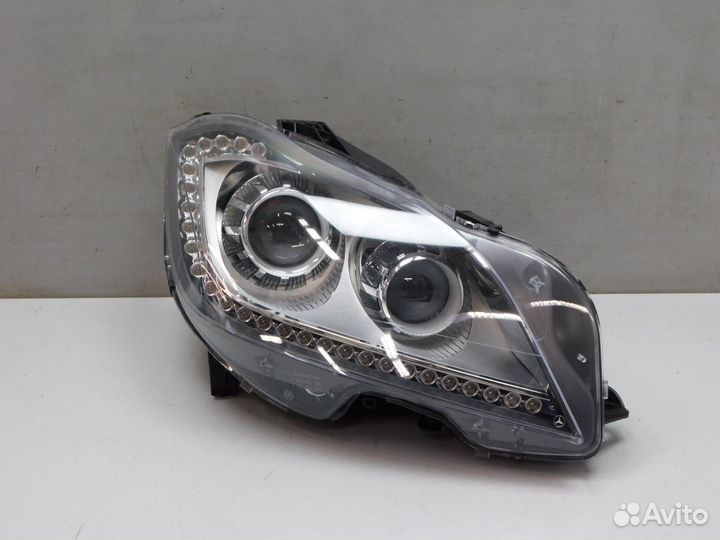 Фара правая Mercedes-Benz CLS-Class