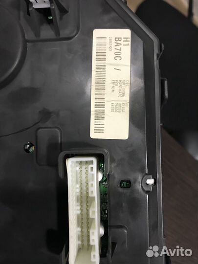 Панель приборов Nissan Juke