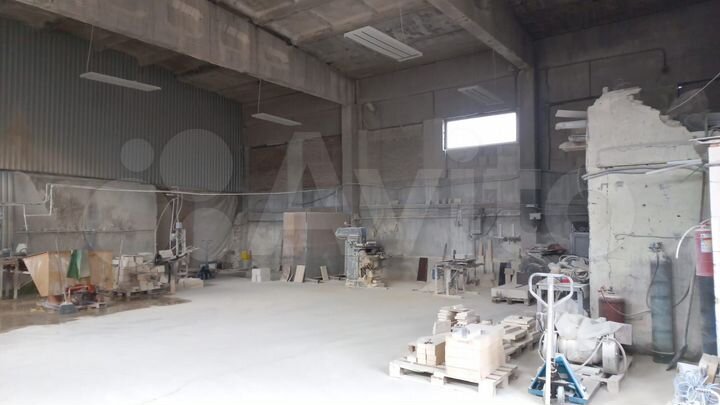 Склад, 300 м²