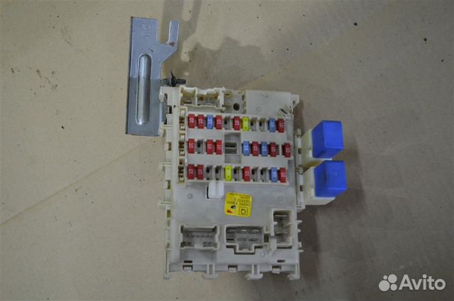 Блок предохранителей Nissan Sunny fb15 1998-2005