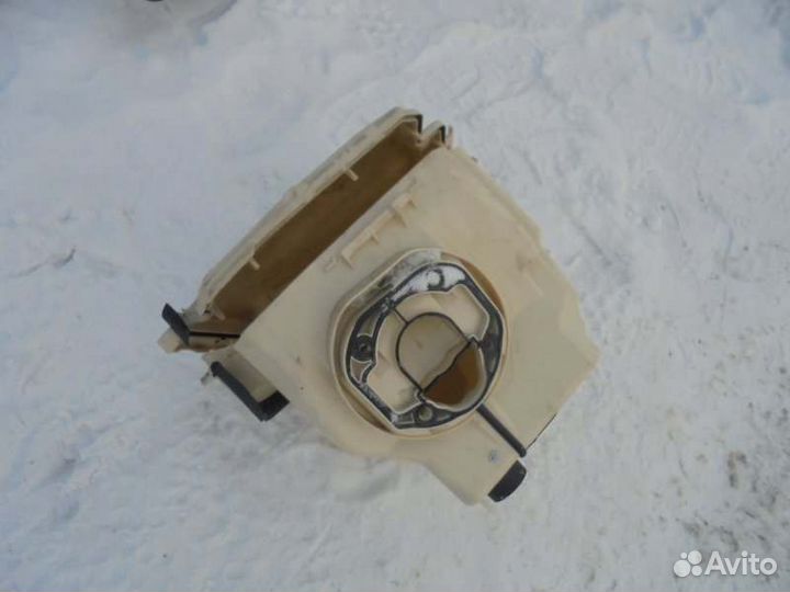 Корпус блока предохранителей Bmw 3-Series E90